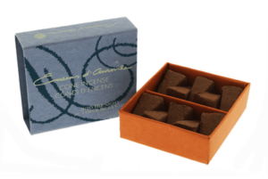 Incenso cono into the night