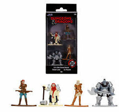 Jada Toys 253251009 Dungeons & Dragons Nanofigs - Set di 4 statuette da collezione, Catti Brie Human Fighter, Dwarf Cleric, Elf Paladin, Orc, 4 pezzi/set, 4 cm, a partire dai 12 anni